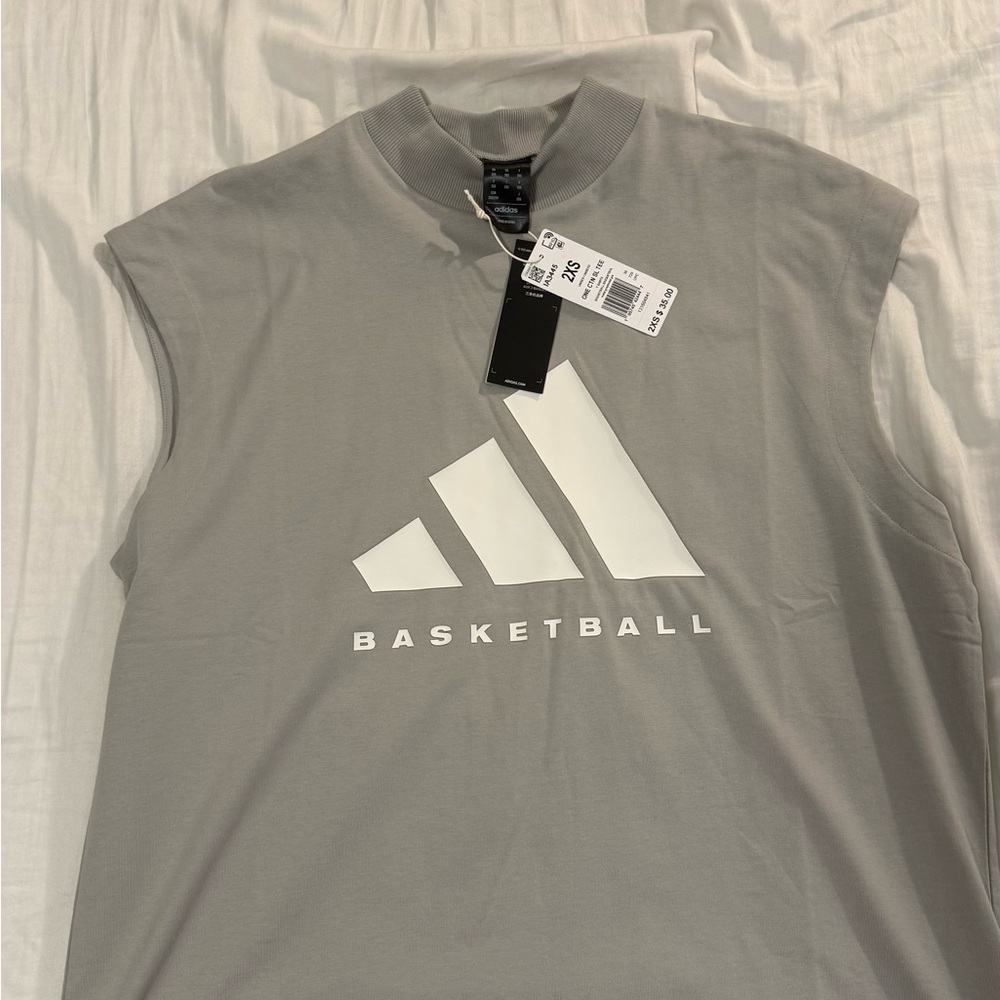ADIDAS BASKETBALL SLEEVELESS TEE (2XS)(NWT)- Metal Grey